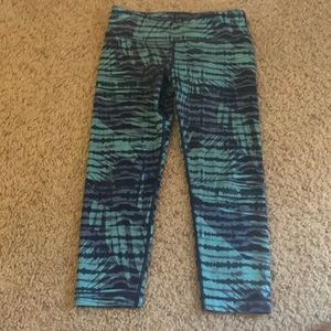 Athleta Girl Capri Leggings